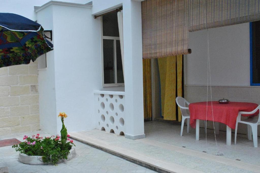 수르보 Residenza Del Sole B&B 외부 사진