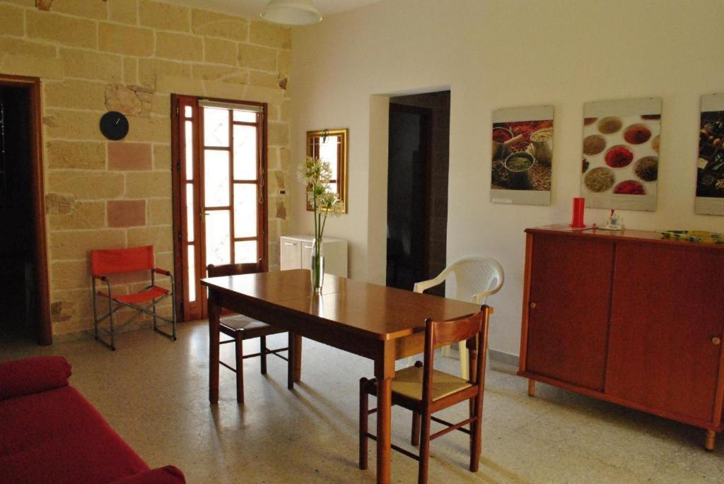 수르보 Residenza Del Sole B&B 외부 사진